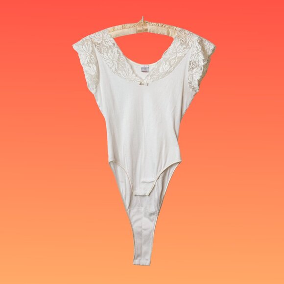 Bravo Cotton White Bodysuit / Leotard with Lace Accents, Size 4 - Picture 8 of 9
